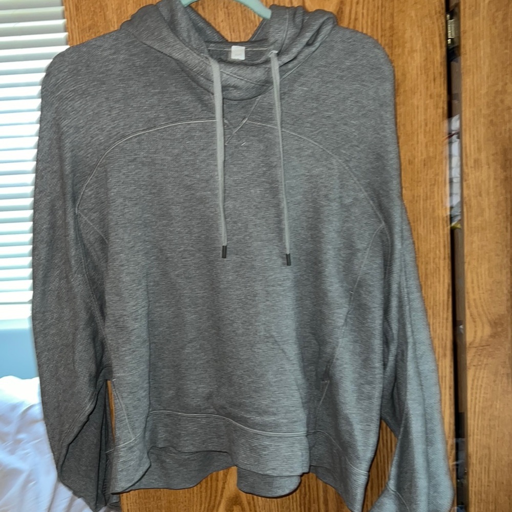 LULULEMON WAFFLE KNIT CROPPED HOODIE